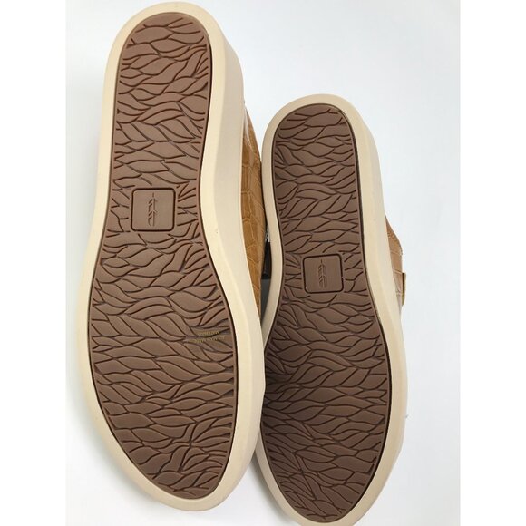 Revitalign Malibu Bella Orthotic Patent Strap Sneaker Tan Croc 9.5D Wide NEW - Picture 5 of 7